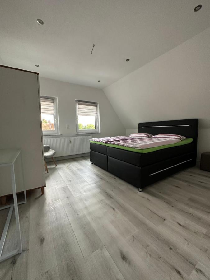 Gemuetlich Wohnen In Brake Apartment Bielefeld Ngoại thất bức ảnh